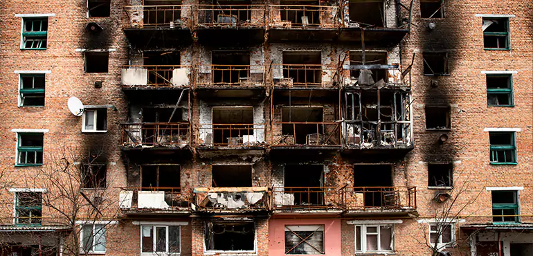 Why Homeowners Choose Us to Sell Their Distressed Homes in Seattle