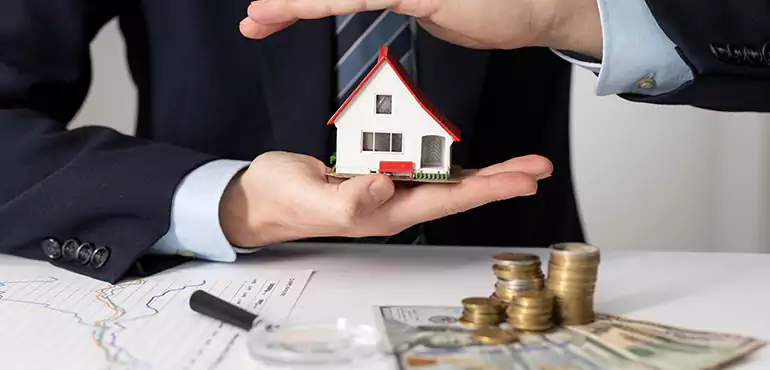 Who Do We Buy Houses From in Seattle, WA?